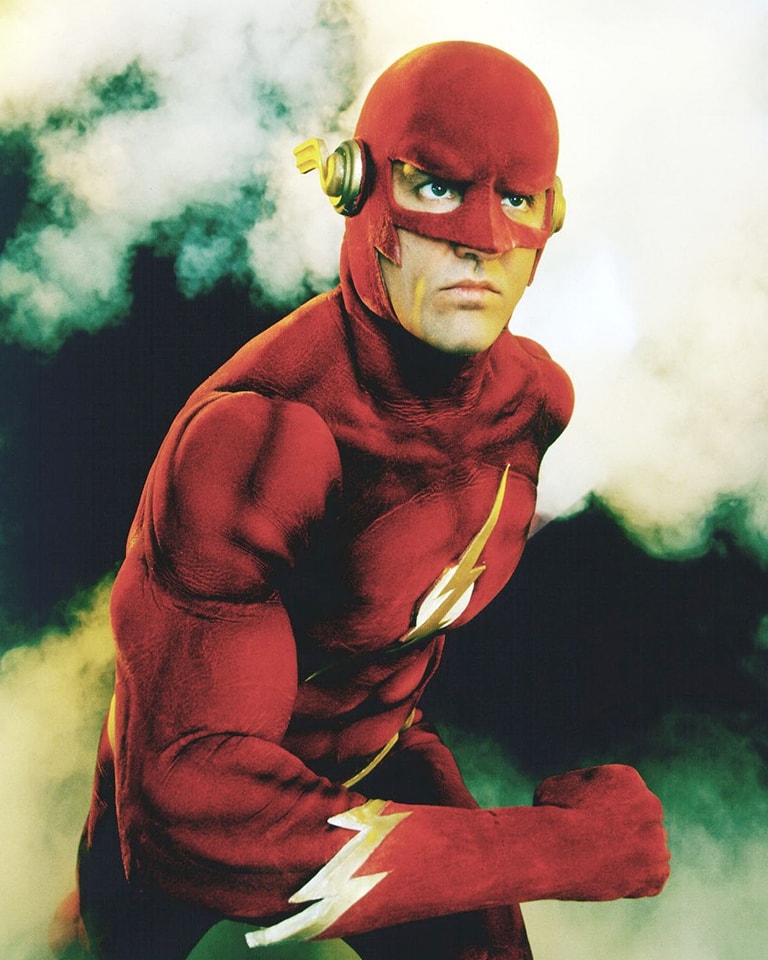 mddinfo's tweet image. Un #FlashFact ⚡️⚡️⚡️
Dentro de la serie, el icónico traje Flash de John Wesley Shipp está hecho a partir de un prototipo de buceo soviético que podía soportar presión a altas velocidades.

Fuente: Mr. Savitar

#theflash90s #TheFlash90 #jonhwesleyshipp #TheFlash