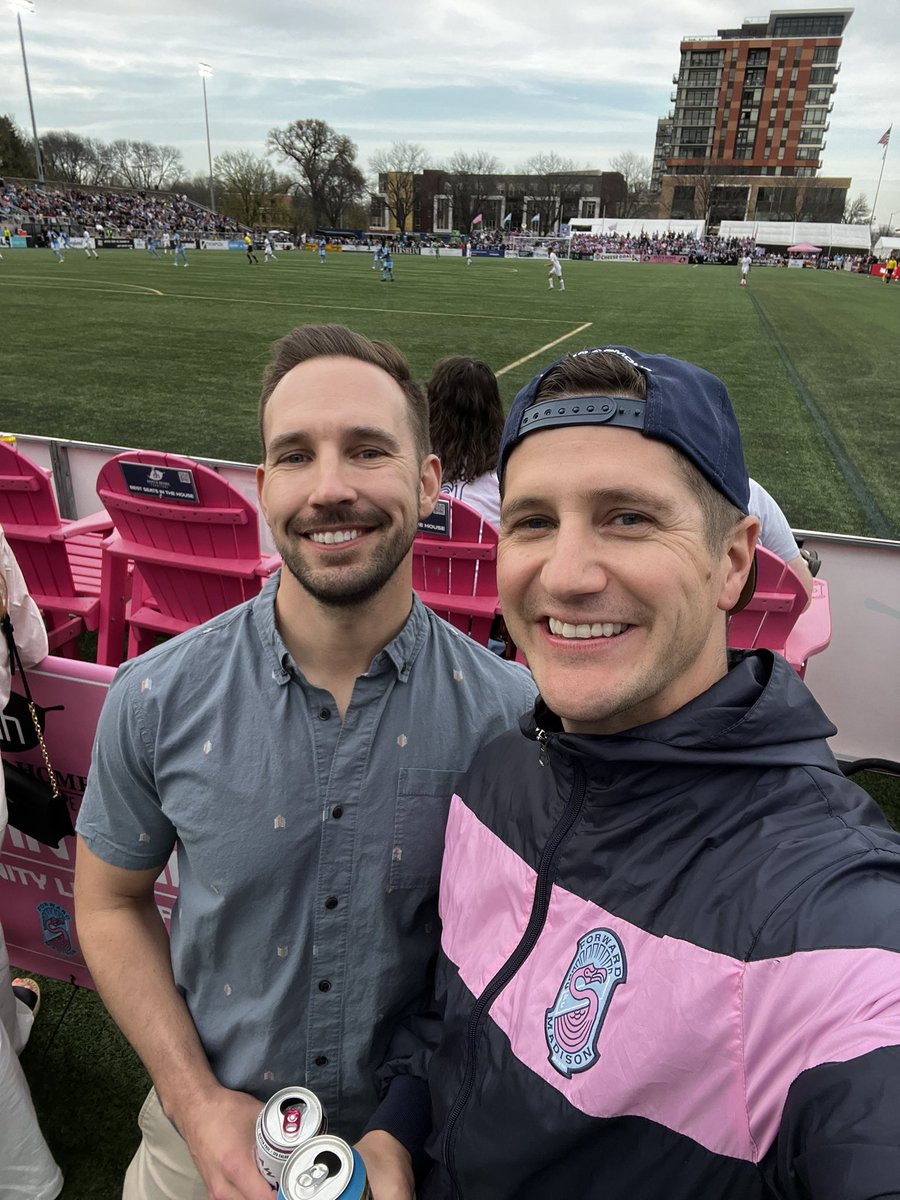 A crazy busy weekend! ✔️Ty’s first soccer practice of the year ⚽️ ✔️ @ForwardMSNFC home opener!🦩 ✔️celebrated my buddy J’s birthday 🥳 ✔️hung out with the @wmtv15news crew📺 ✔️caught my first concert at @TheSylvee 🎸