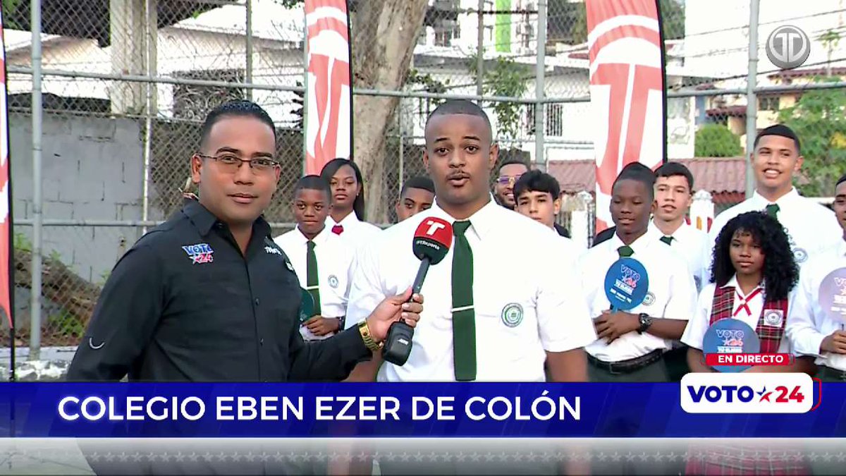TReporta's tweet photo. #ElTableroVoto24 conversa con los adolescentes del Colegio Eben Ezer, para conocer su opinión sobre los principales problemas que enfrenta la provincia de Colón.
#Voto24 #TReporta https://t.co/674FyVXD9i