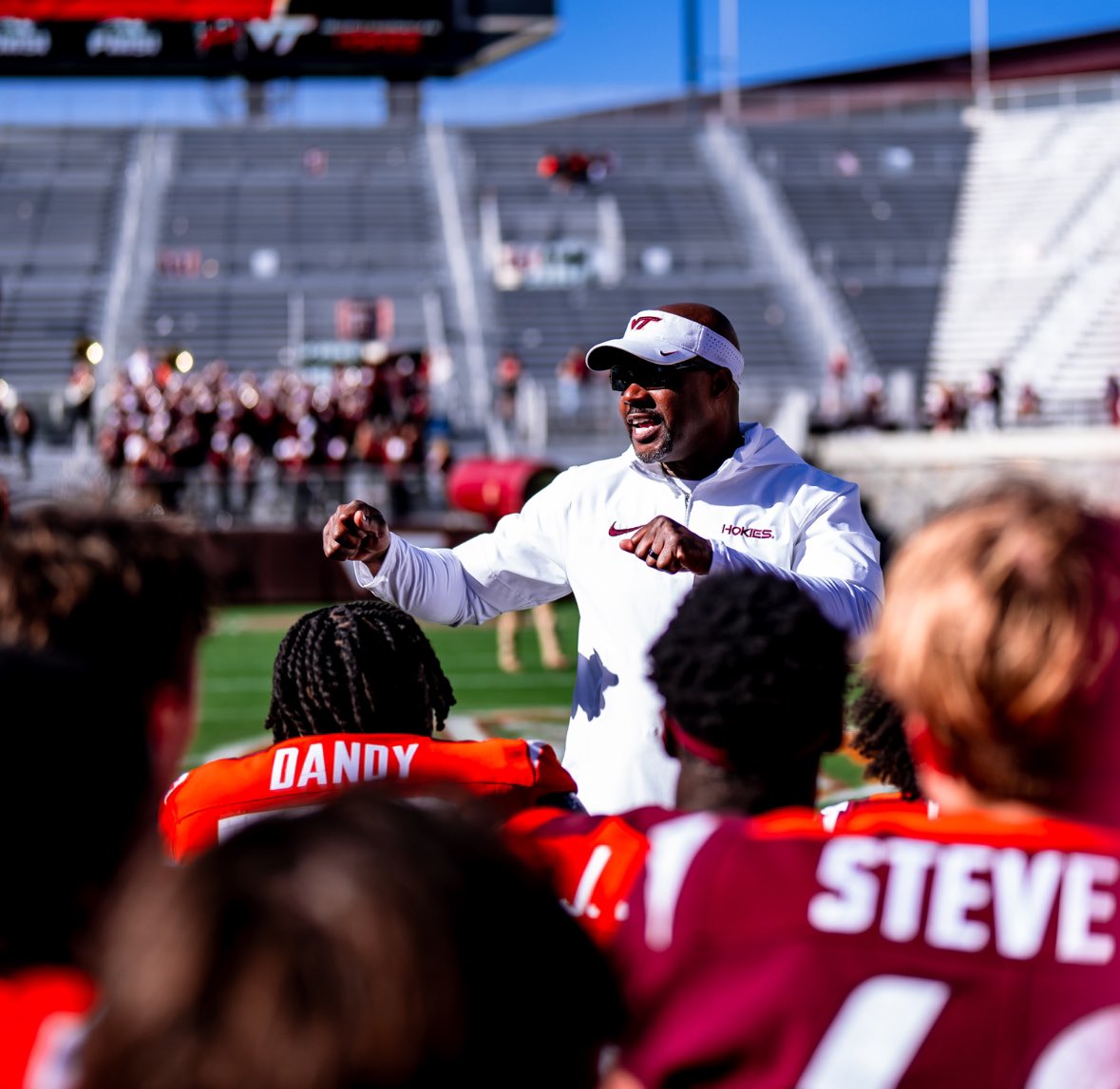 The best leaders I’ve been around don’t make excuses or complain a lot and they don’t allow those they are in charge of or responsible for to do so. #Ap2w