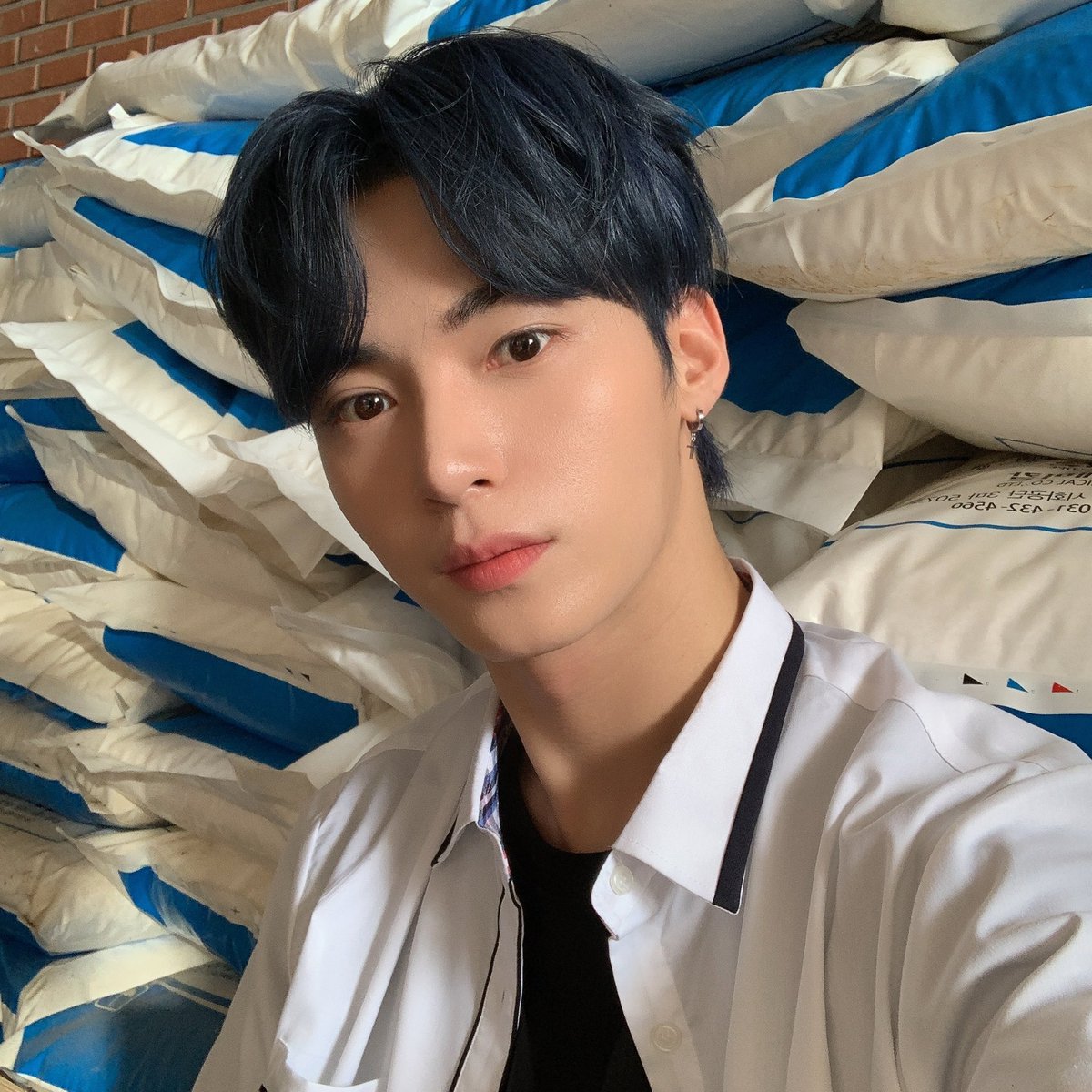 OmegaX_members's tweet photo. [#OX]

안뇽

#OMEGA_X #오메가엑스 
#한겸 #HANGYEOM https://t.co/BghkbB3IR8