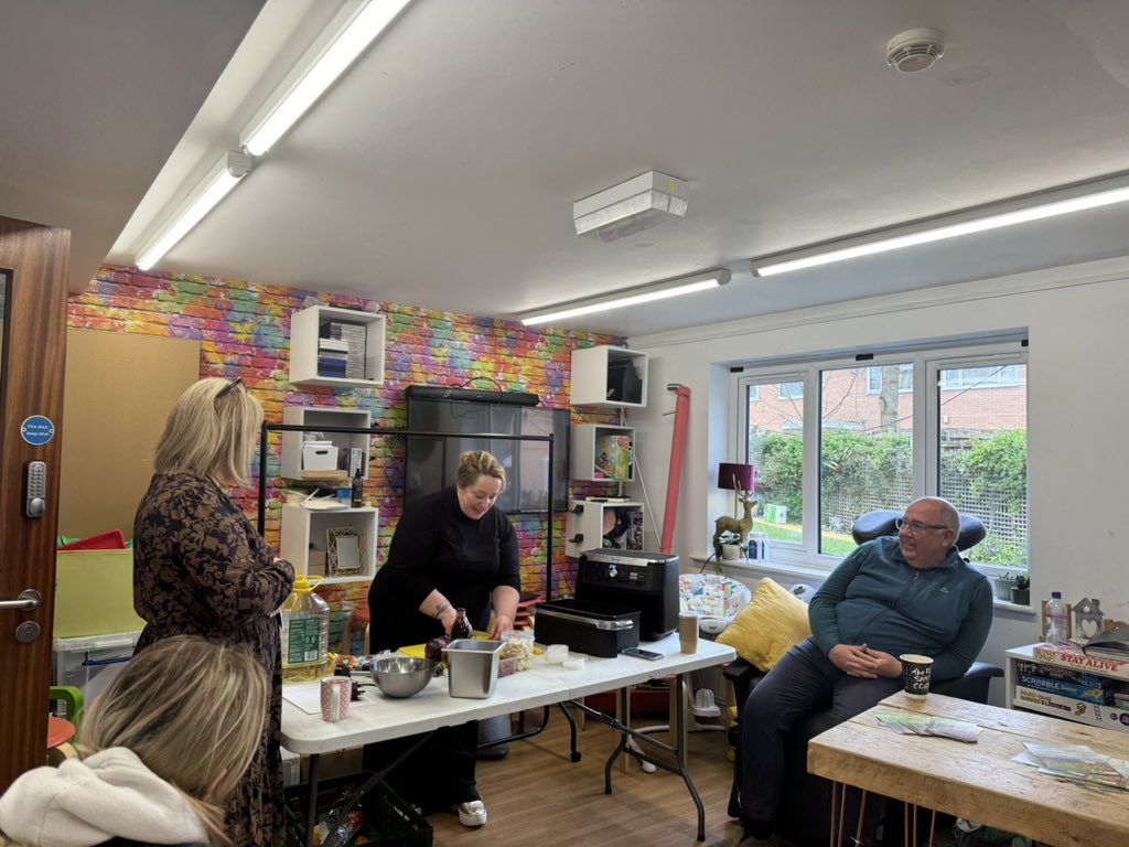 Debbie Parkinson tweet media