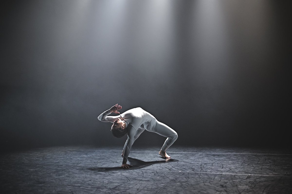 Bangor! We’re yours this week 🌱🚀🦾 Our new production Into the Novacene arrives to @PontioTweets on Wednesday! 🌟 Grab a ticket now! 🎟️ Book here: bit.ly/3TNGPKy 🎟️ 📸 Kirsten McTernan @Arts_Wales_