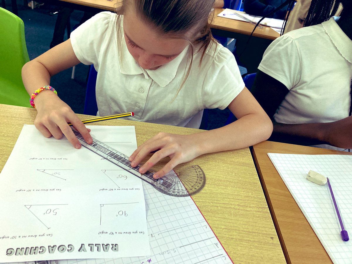 WCPSc2024's tweet photo. Rally coaching to accurately draw angles, then peer assessment and feedback ✅ @WCommonPS #WCPSmaths https://t.co/xhaRlwha5T