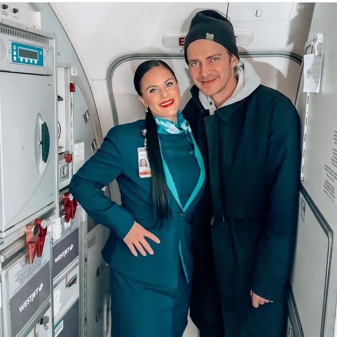 Happy International Flight Attendant Day. We don't appreciate them enough. 

📷: Rosa