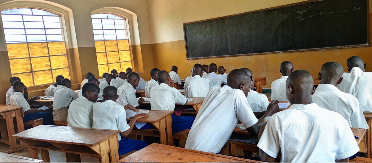 GsKansiB's tweet photo. Today, we start the last term of the academic year 2023-2024. Headteacher of @GsKansiB Sister Mukamanzi Marthe gives a warm welcome and advises all learners and teachers to work hard and together in order to achieve their goals. https://t.co/uNxAZMTyX1