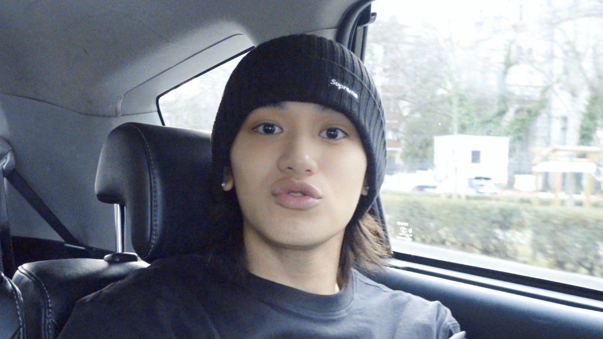 와 근데 뻐거 진짜 맛있따🍔 | LUCAS in HUNGARY | LUCAS 루카스

youtu.be/dnVGmYmsSOI

#LUCAS #루카스
#Renegade #LUCAS_Renegade
#HUNGARY