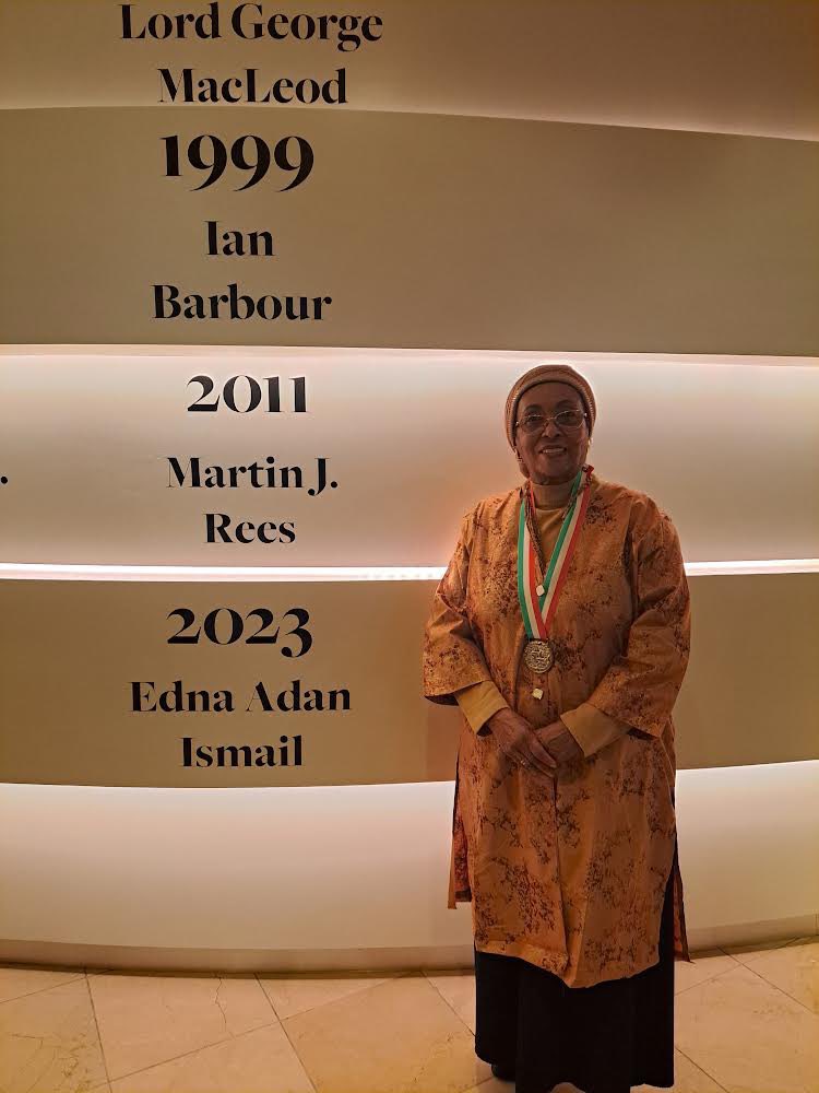 Its so wonderful to see our very own @EdnaAdan at the formal event to receive her award @TempletonPrize. Receiving this award cements her tremendous contribution to health and women’s health in #Somaliland. Edna exemplifies what is truly possible through hard work, dedication and…