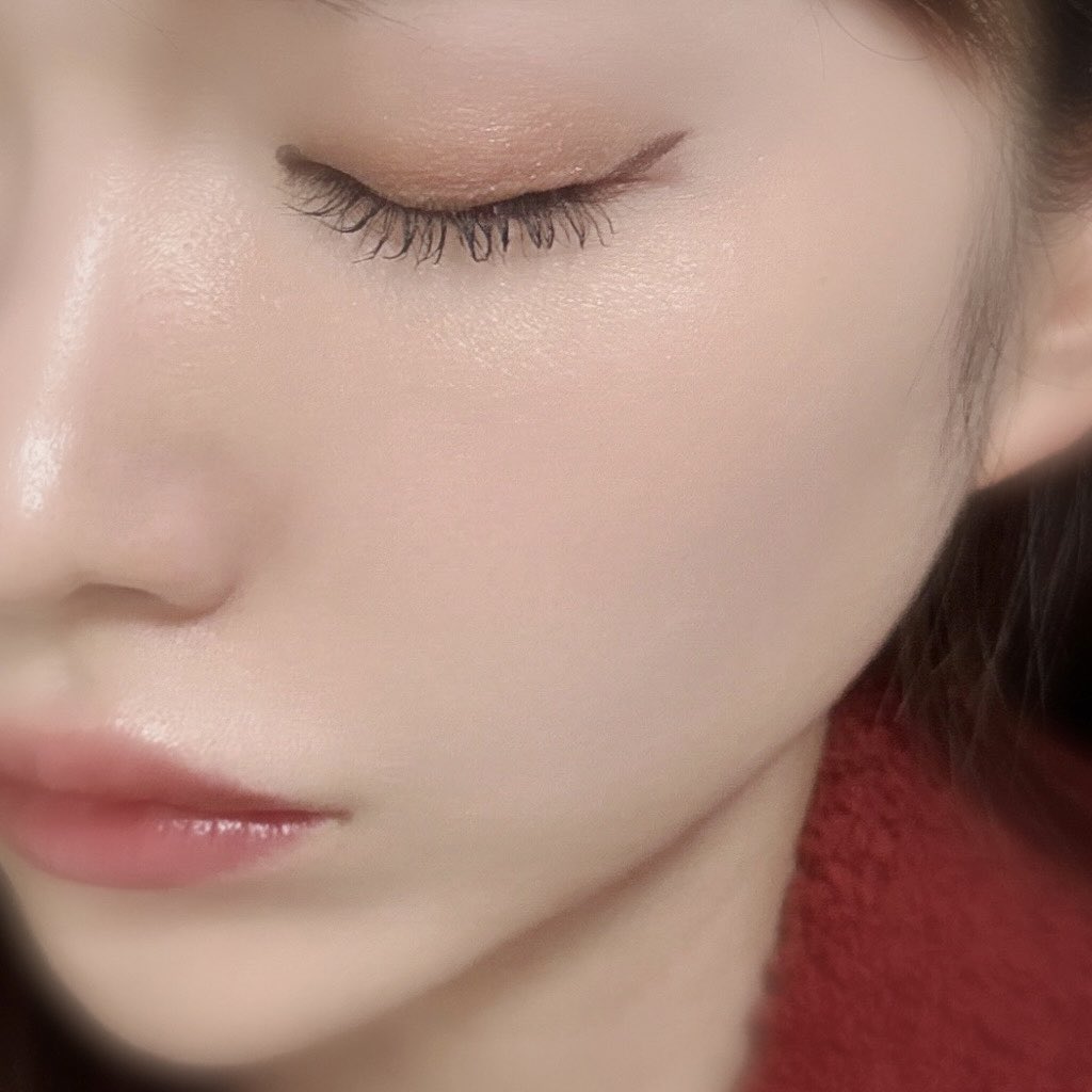 アウトドア増える時期、ぜってぇファンデ崩したくない民にゴリ押しなのがメイベリンのフィットミー☀️ぴたっと密着してサラサラなお肌が続くから汗かいても化粧直しいらんかったし朝塗って夕方6時でもこれ(写真見て)
ニキビの元ができにくい処方なのも推せるしみんな汗だくな中ひとりで無双できるよ #PR