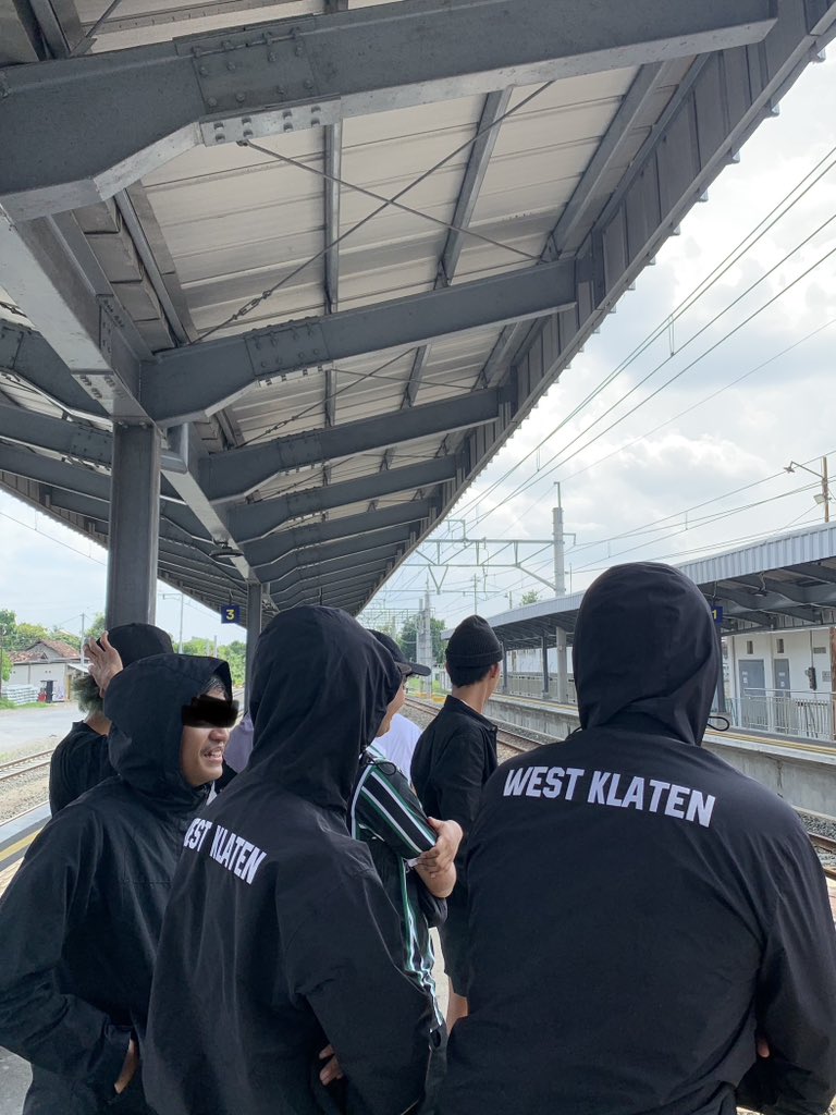 WESTKLATEN76's tweet photo. syawalan di manahan
#PSSday https://t.co/exJAZdKIWG