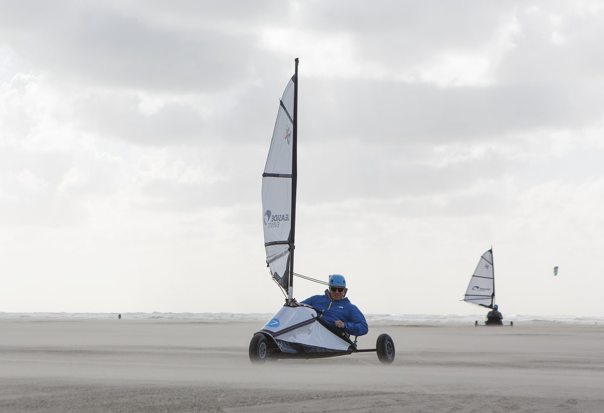 4Dotnet's tweet photo. Elk jaar organiseren we een actief uitje voor al onze collega’s. 👌

Zo zijn we twee jaar geleden wezen blokarten op het strand en hebben we afgelopen jaar onze collega’s gedropt op de Veluwe. 😏

Hoe werken bij 4Dotnet er voor jou uitziet? Kijk op: https://t.co/XNC2fPlqi2 https://t.co/GLu3mSqGV1