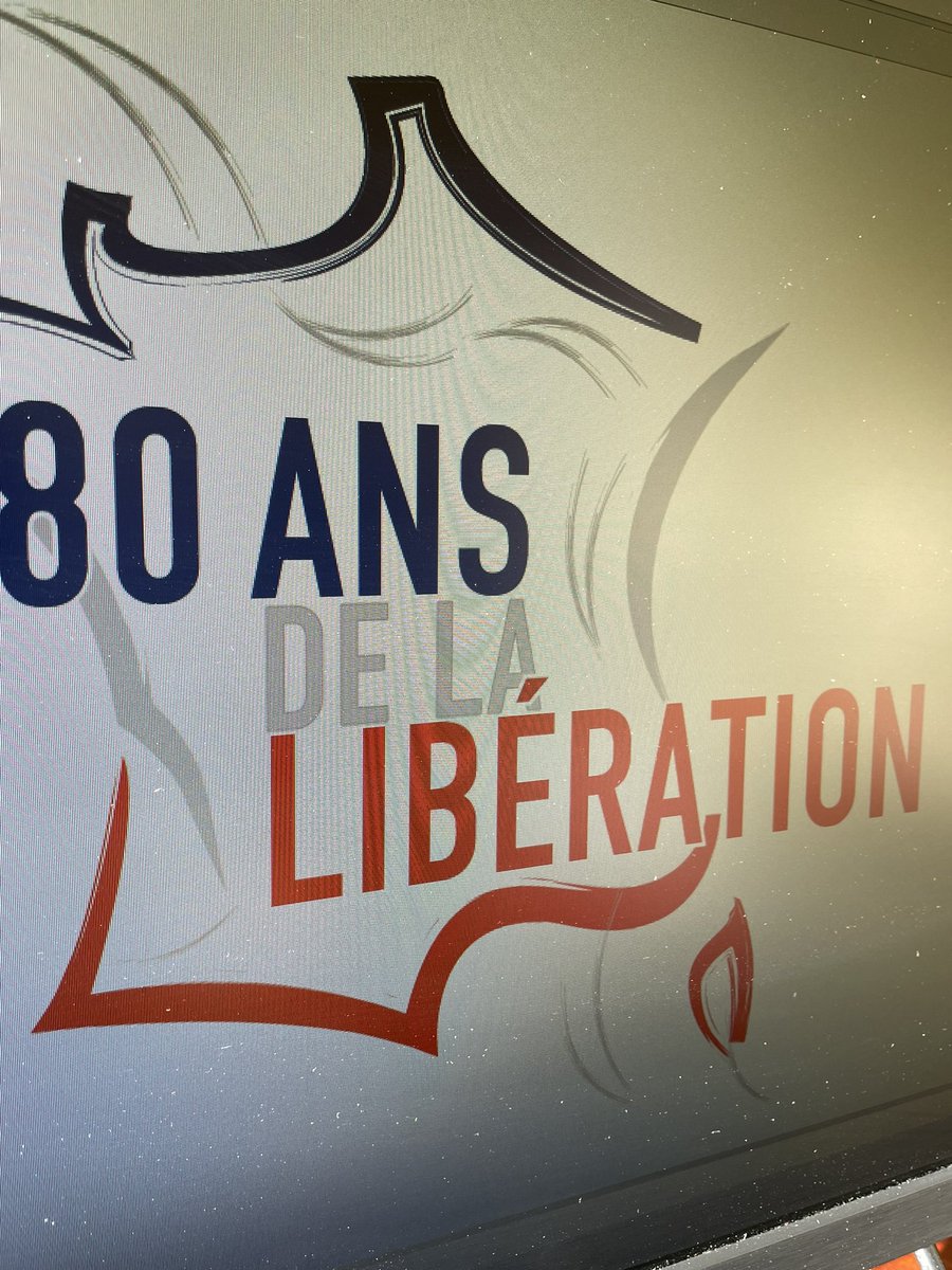 ClgHanotaux's tweet photo. Les élèves du collège Hanotaux participent au projet Adopt a diplomat avec leur professeure Mme Thomas Bellion. Au programme des travaux sur la 2nde guerre mondiale avec l’ambassade des USA.  Bravo! https://t.co/hnq94iQlSC