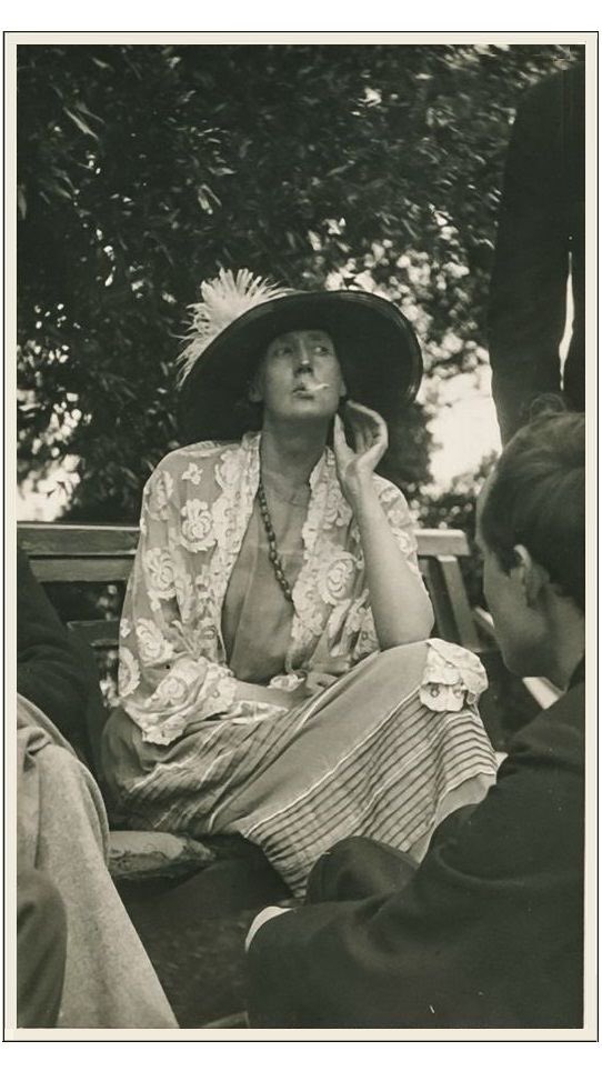 Virginia Woolf, Lady Ottoline Morrell, Garsington, Anglaterra, 1923