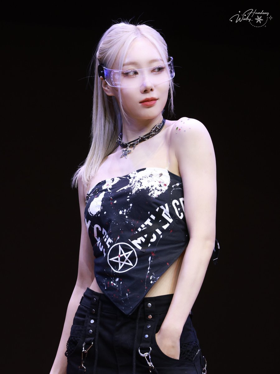 Wintry_Handong's tweet photo. 231124 K4 FanSign 
DREAMCATCHER - HANDONG  

#HANDONG #韩东 #한동 #ハンドン 
#Dreamcatcher #드림캐쳐
@hf_dreamcatcher https://t.co/xReovTfacY