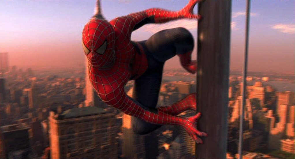 DiscussingFilm's tweet photo. Sam Raimi’s ‘SPIDER-MAN’ has now returned to theaters. https://t.co/Se2rrfu8n4