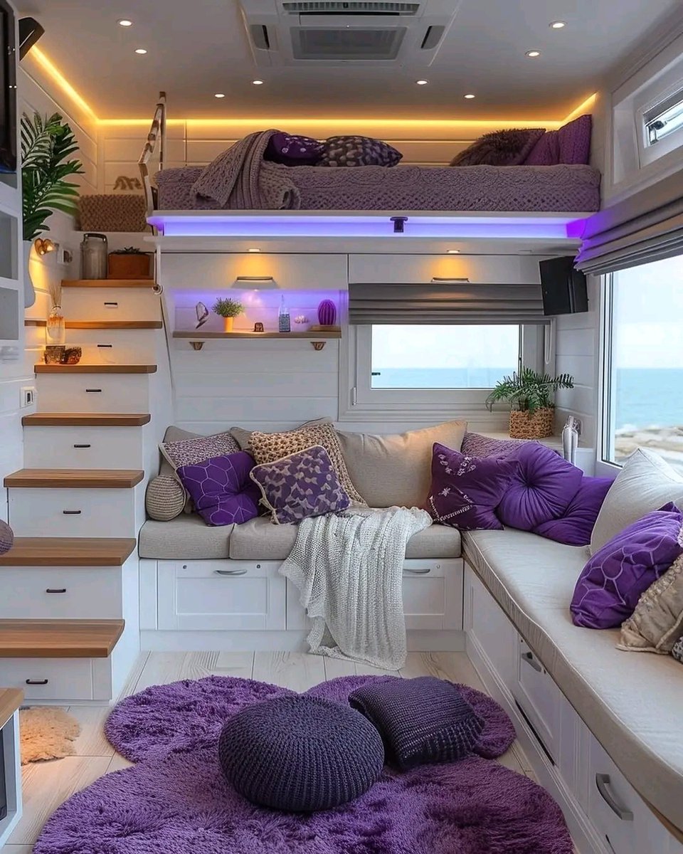 My dream room with that beautiful choosing damsel 😍