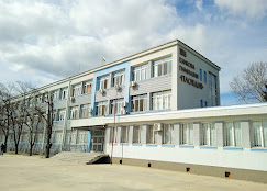 kpkelly's tweet photo. Гимназия (gimnazia) Bulgarian grammar schools come in a variety (maths, languages) and are legend. Nowhere else in the world does the state offer an entire year 25 lessons per week studied in a chosen foreign language. #Bulgarian #Bulgarianlanguage https://t.co/MWMZCGd8XI