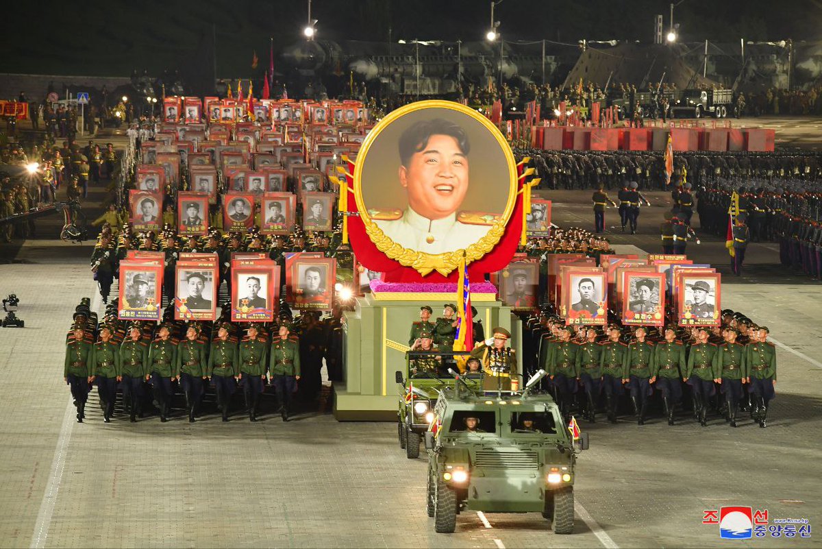 Feliz Dia del Sol de Corea! 'Si alguien que se llama comunista no ama a su pais y a su nación no es un auténtico comunista' ('Que camino debe seguir la Corea liberada?' obras escogidas tomo I KIMILSUNG) #DPRK #kimilsung #dayofthesun