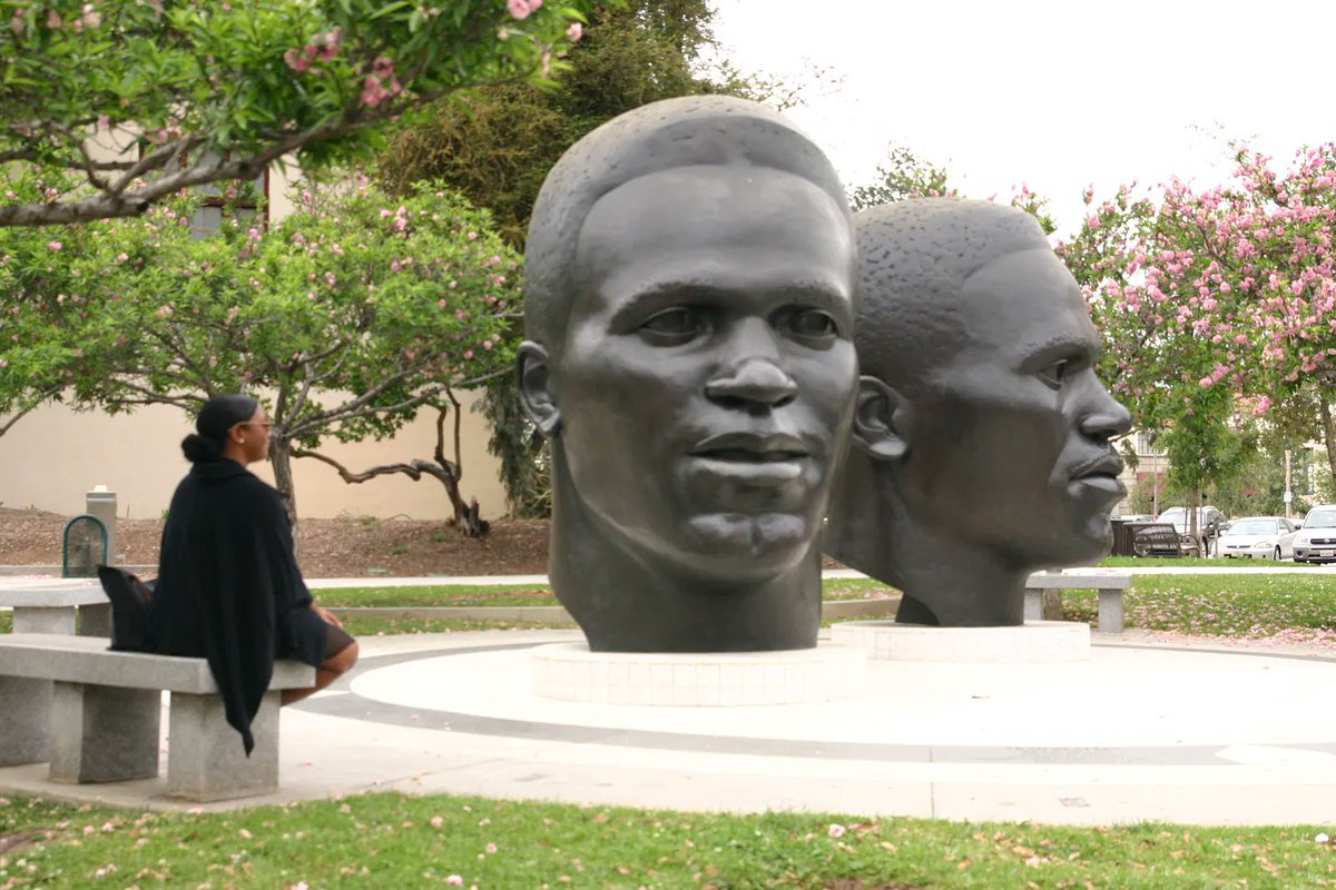 We segue to more important things. #Dodgers howardcole.substack.com/p/dodgers-disp…