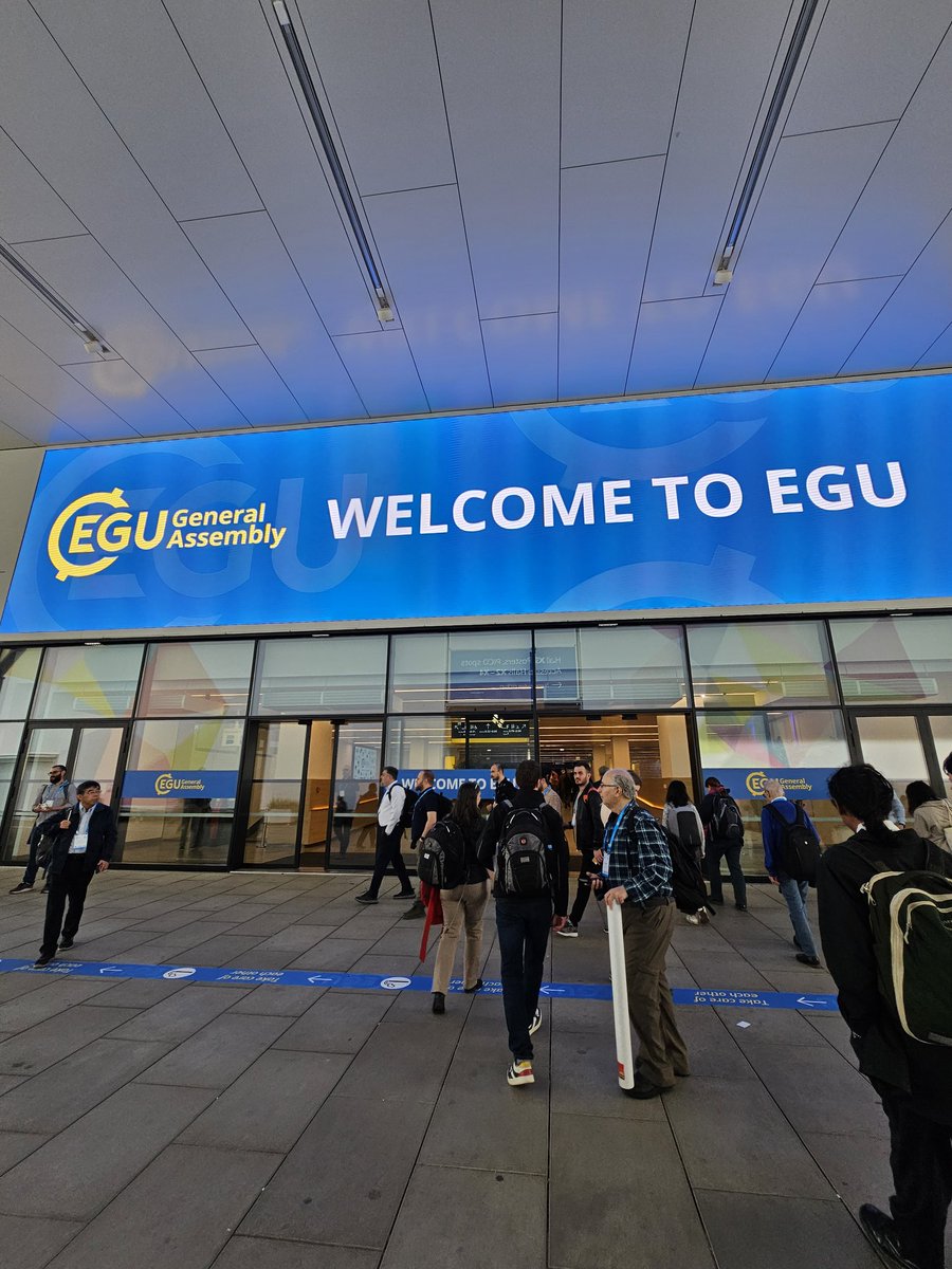 Guten morgen! Office for the week.