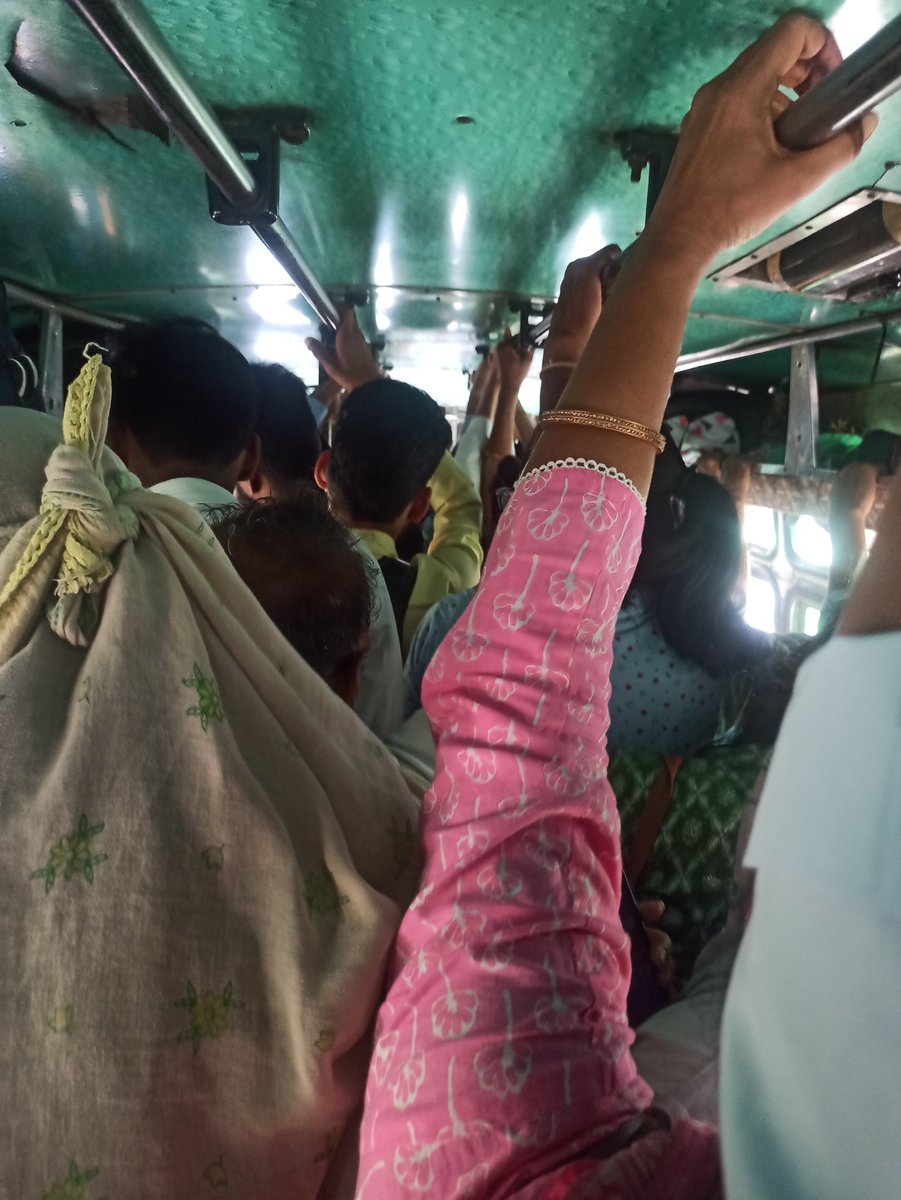 This is how I reach my workplace: Spending over an hour standing in crowded buses. 

Another reason why I urgently need to find a New job. 

#connect
-Recruiters 
-Developers
-Jobseekers
-freelancers
-Helpers
-Startups
-MSME
-Designers
-CEO
-HR

 #WorkLifeBalance#JobHunt #hireme