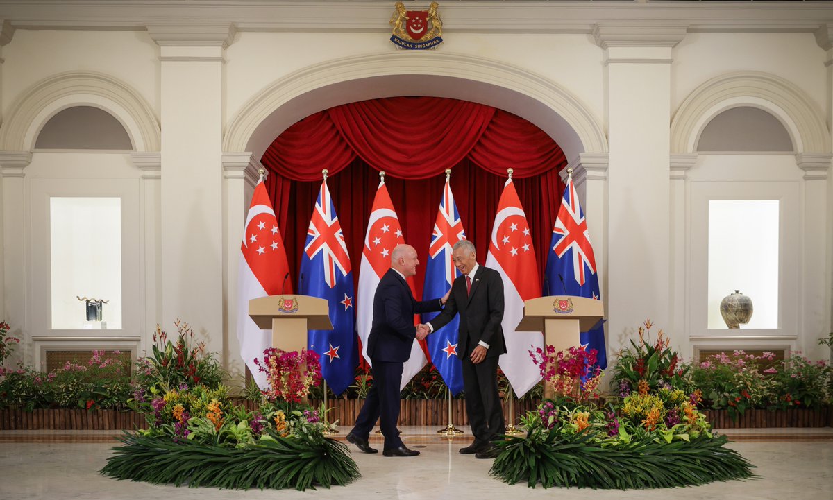 leehsienloong tweet picture