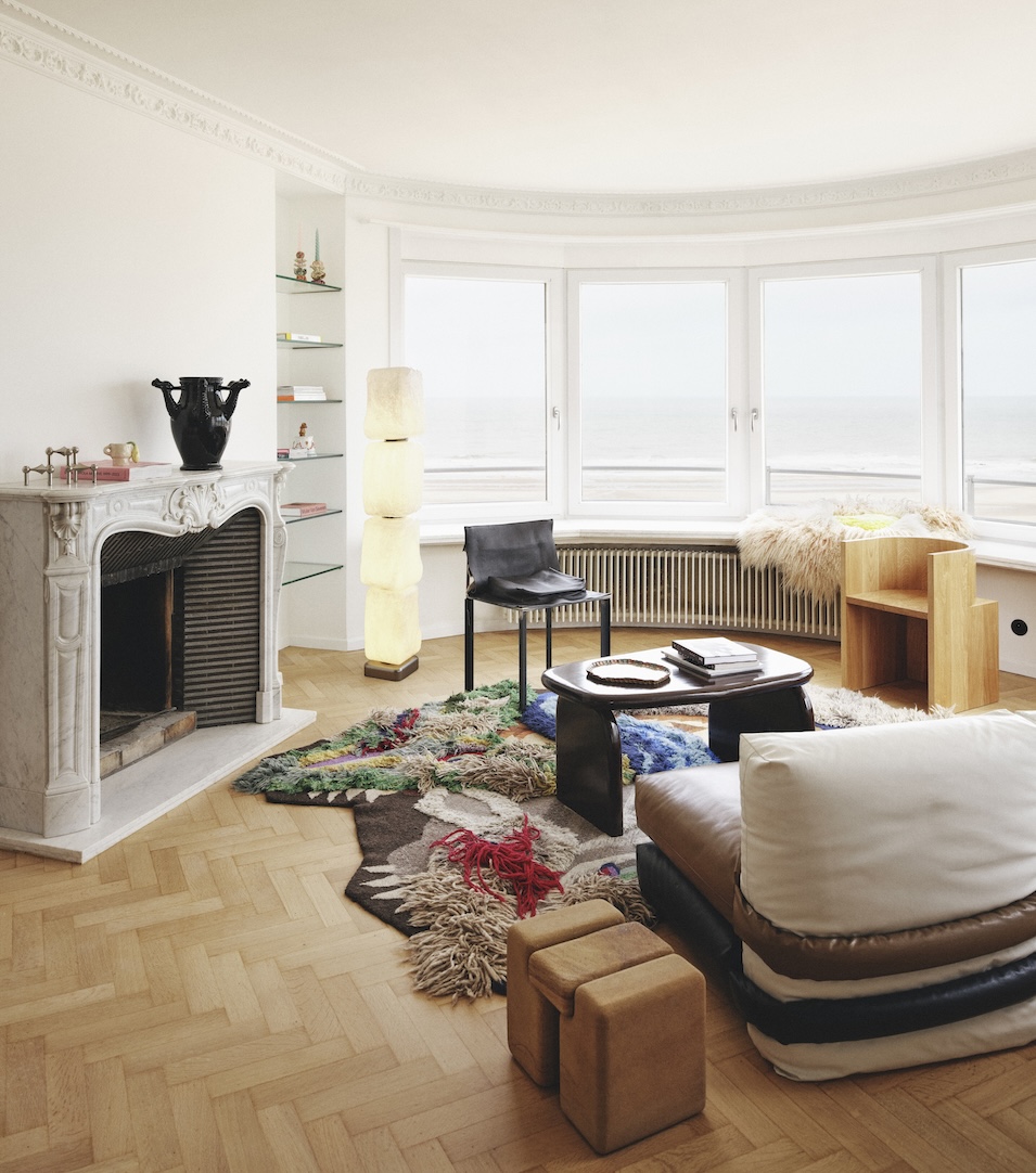 Appartement de vacances avec vue sur la mer à Ostende Visite guidée en images ici : bit.ly/49AzIev #design #interior #decoration #apartment #holidays #Ostend #sea #Belgium