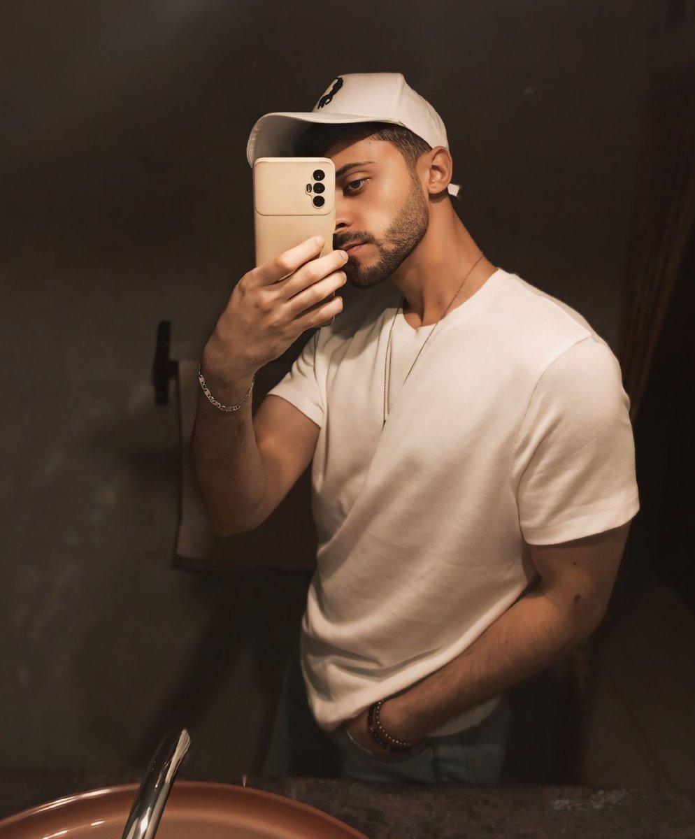 Ramyk00's tweet image. Since some of y&apos;all are sick in the head  usin my pics  here a new one hope u like it ;) 🖕🏻