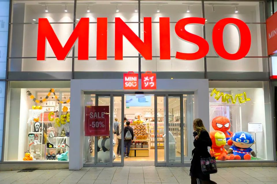 How Chinese retailer Miniso is looking to take the UK market by storm ogy.de/8e2w #Miniso #Uniqlo #ChineseBrands #GoingGlobal #retail #Temu #Shein #TikTok