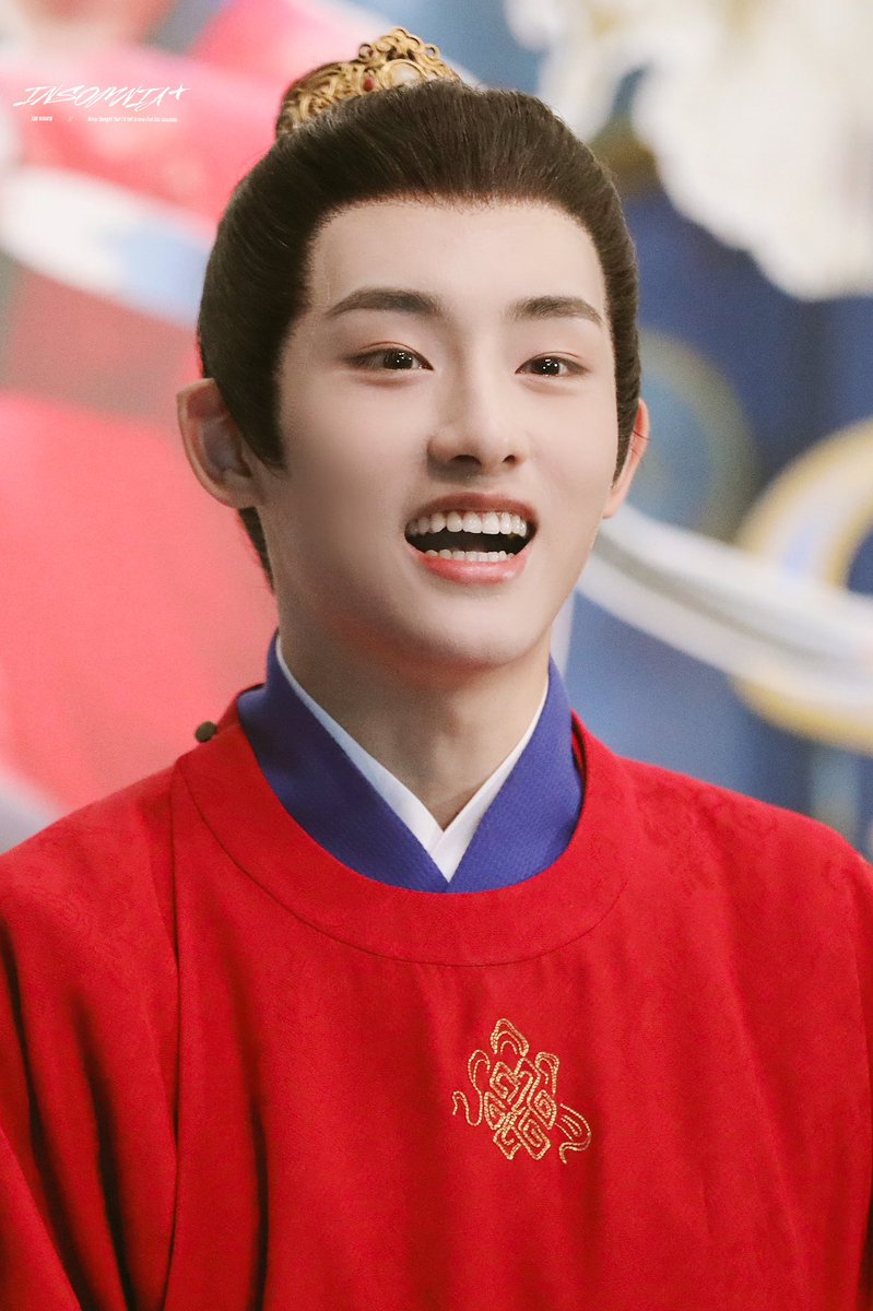 INSOMNIAPLUS's tweet photo. 240415  五福临门剧组杀青

sweet heart

#董思成  #WINWIN  #윈윈 https://t.co/FnyuCn5jSH