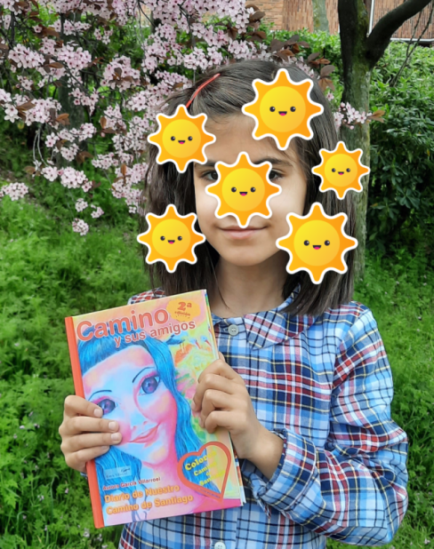 Buen día, amantes de los #libros y el #CaminodeSantiago🥾🌳⛪️🌄⛲️👧👦¡María con su cuento!🐸🐶🐱🐮🐇🐎🦎🦌
Érase una vez #Camino, con Lucas y sus #amigos, #libro lleno de #aventuras #amigos #Naturaleza #valores 

15 e./unidad Incluye envío seguro Tapa dura #coles #cumple #regalo