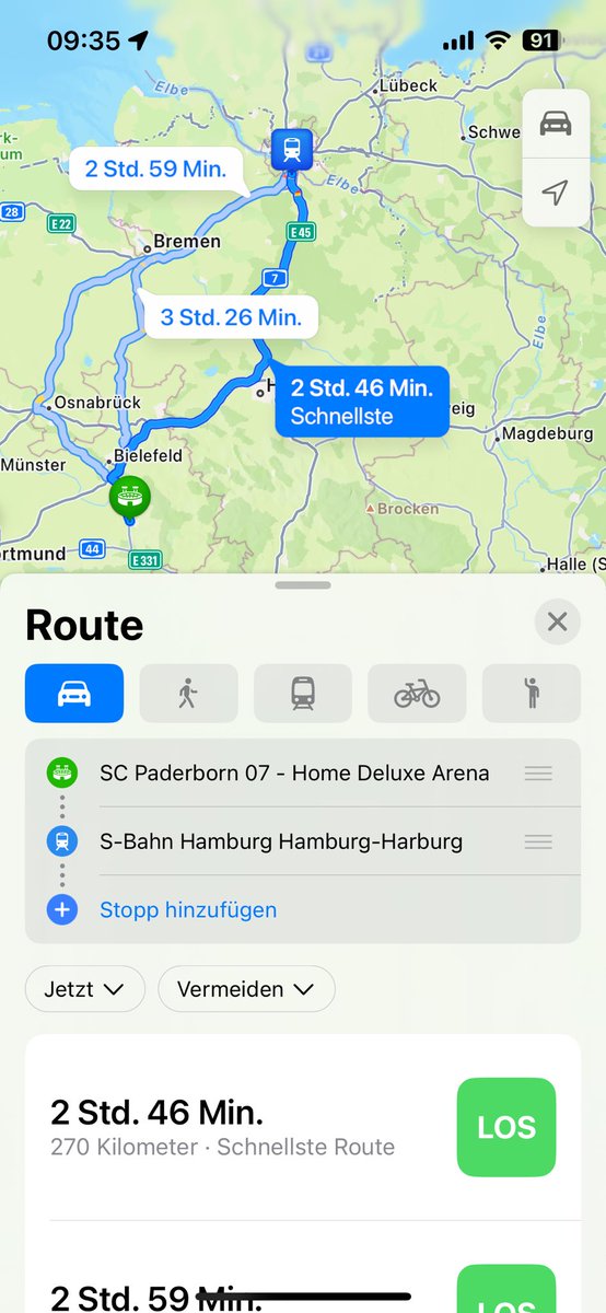 Brauche mal eure Mithilfe. Samstag ist gegen 16:30 Uhr Abfahrt bei mir in Paderborn (Maybe bisschen früher aber kann auch später sein) 
Lieber auf sicher nach Harburg und S-Bahn oder auf Riski durch Elbtunnel und in der Nähe des Stadions parken. 
Wird so oder so knappe Kiste 🥴