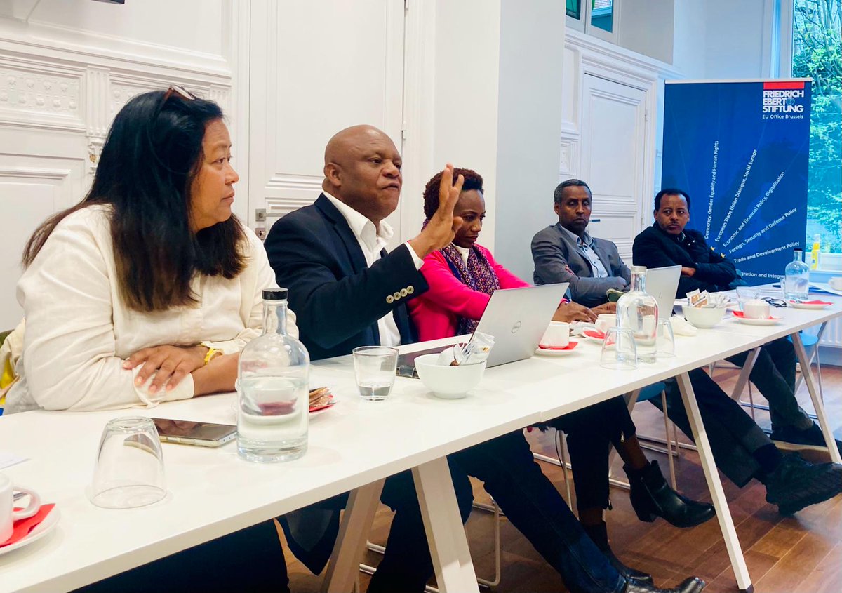 fes_ampc's tweet photo. #migration #MigrationPolicy #EUAfrica 

(1/6) We were in Brussels 🇪🇺 last week with 5️⃣ African migration policy experts (non-state actors). We had meetings with #MEP s, officials from #EUCOM and member states, researchers and other migration experts. A few observations 👇🏽 https://t.co/EOxkIYgCTS