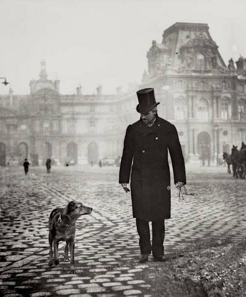 Gustave Caillebotte et son chien devant le @MuseeLouvre en 1876. Photographie: Martial. #impressionnisme #peinture @caillebotte91