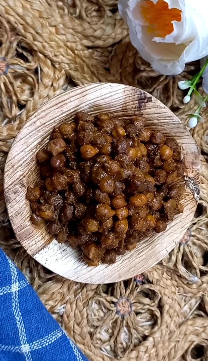 Kale chane for Ramnavami Recipe. Full recipe details are given below #shalinijain #blogger #YouTuber #ContentCreator #Recipe #kalechane #Ramnavami