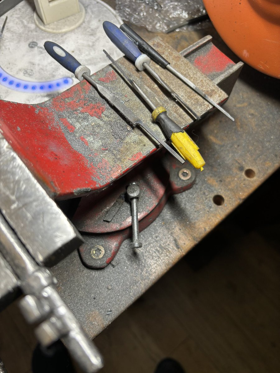 jasonpriestOUFC's tweet photo. That was a hard few hours this morning to get the second key doneโฆ all ready to go and fit
#locksmith #locks #keys #historiclocks #periodproperties https://t.co/HU3Ularu6J