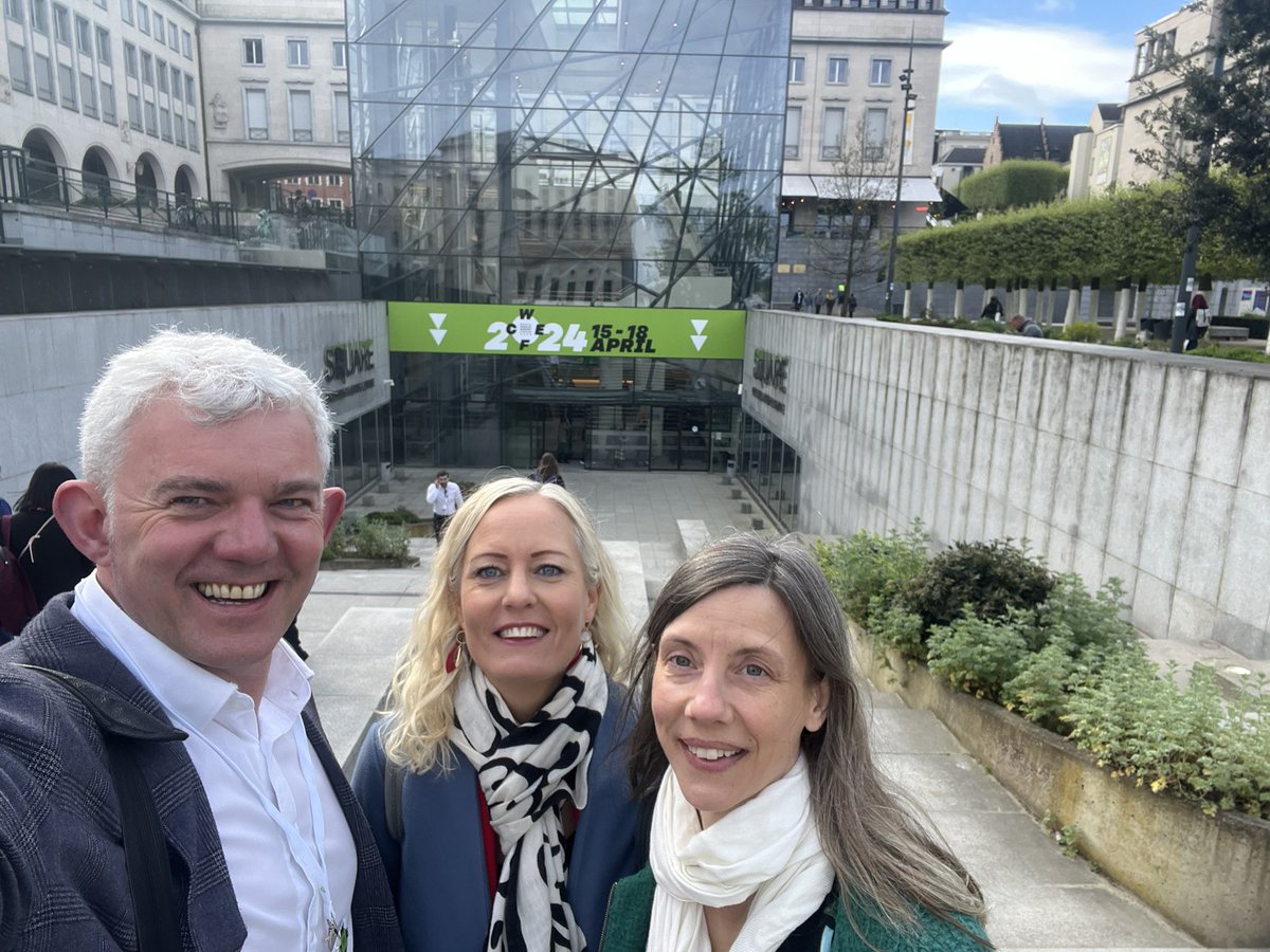 DrResources's tweet image. Today is the start of the @WorldCircular in Brussels - kicking off with a workshop by @UNIDO on #ecoindustrialparks - already met @ReLondon_ceo  @SlendyDiaz with Elin Bergman and Sofia Sundström - get your #circulargameon! @CEC_LDN @CircularEClub @CIWM @soenecs @TechTakeback