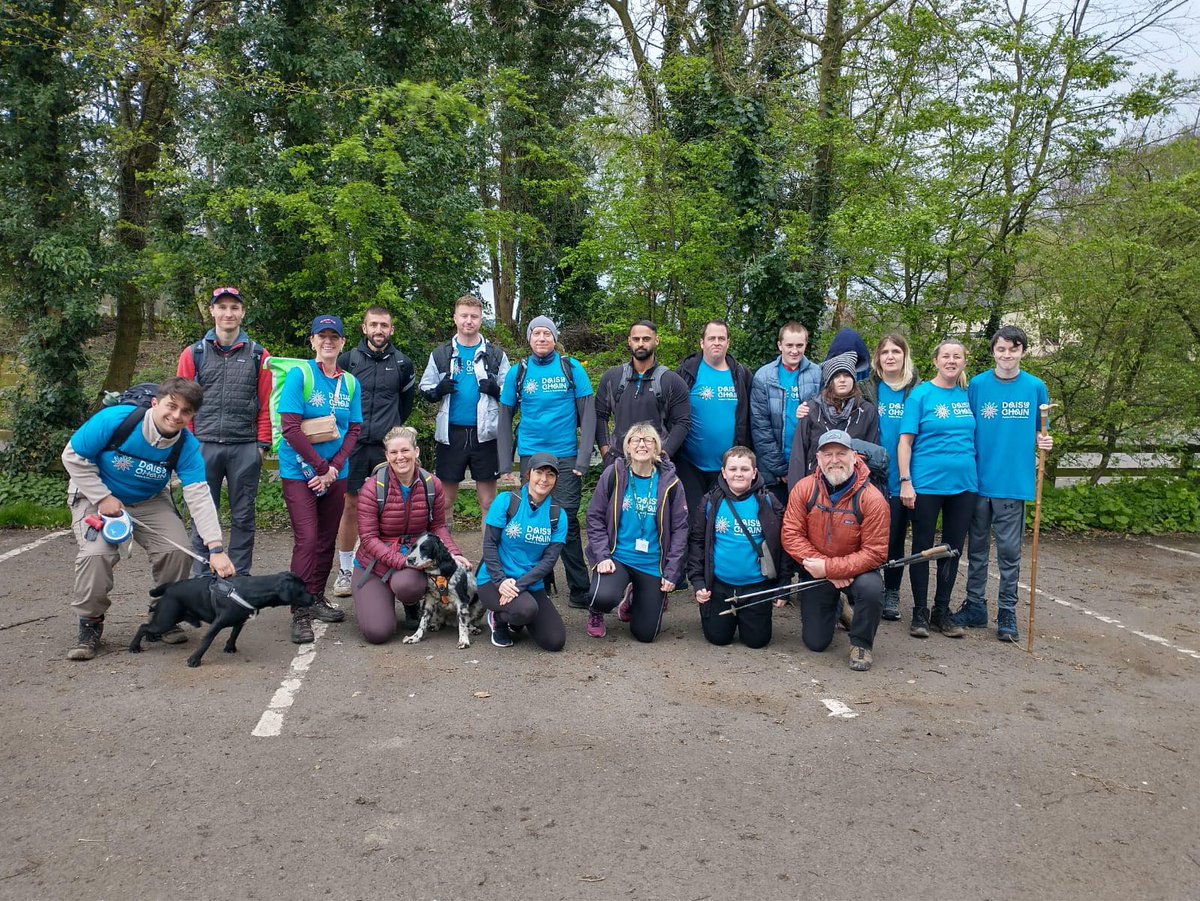 daisychain_ne's tweet photo. Led by ROXCOOL's Cliff, and @dc_superstores Retail Business Development Manager, Rhea, this year's #TeamDaisyChain absolutely smashed the #Cleveland4Peaks Challenge on Saturday! π₯Ύπ https://t.co/vkLwWww2yF