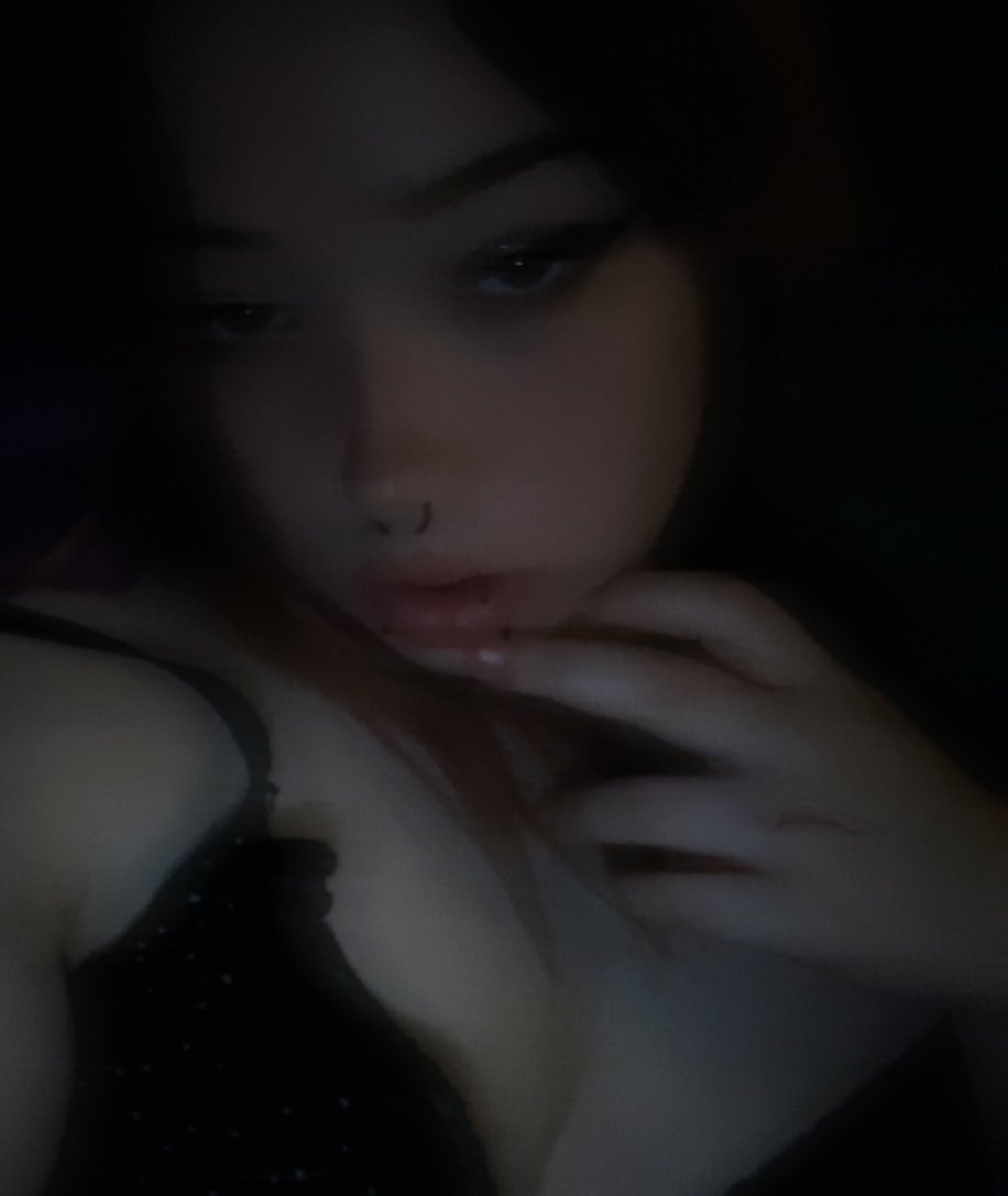 rottingcig's tweet photo. Why can't more men be this way 🥺🥺🫶💕he's allowed to cum once he's paid his toll 🤭🖤 #findomme #bdsmslut #cnctwt #breedingkink #paypigs #nsftwt https://t.co/zuzlDNrnq9