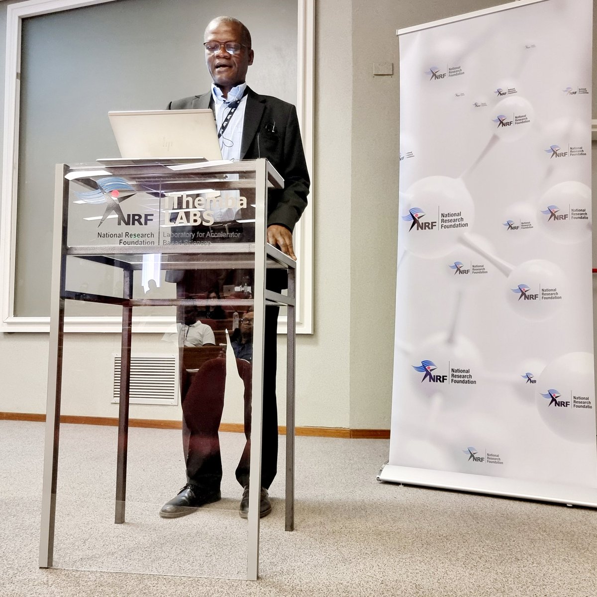 Prof Victor Tshivhase, MD of NRF-iThemba LABS, opens the 5th Advanced Nuclear Science and Technology Techniques workshop in Cape Town. Another example of the NRF's committed to advance research, training, and expertise through partnerships.#NRF25years @NRF_News @dsigovza