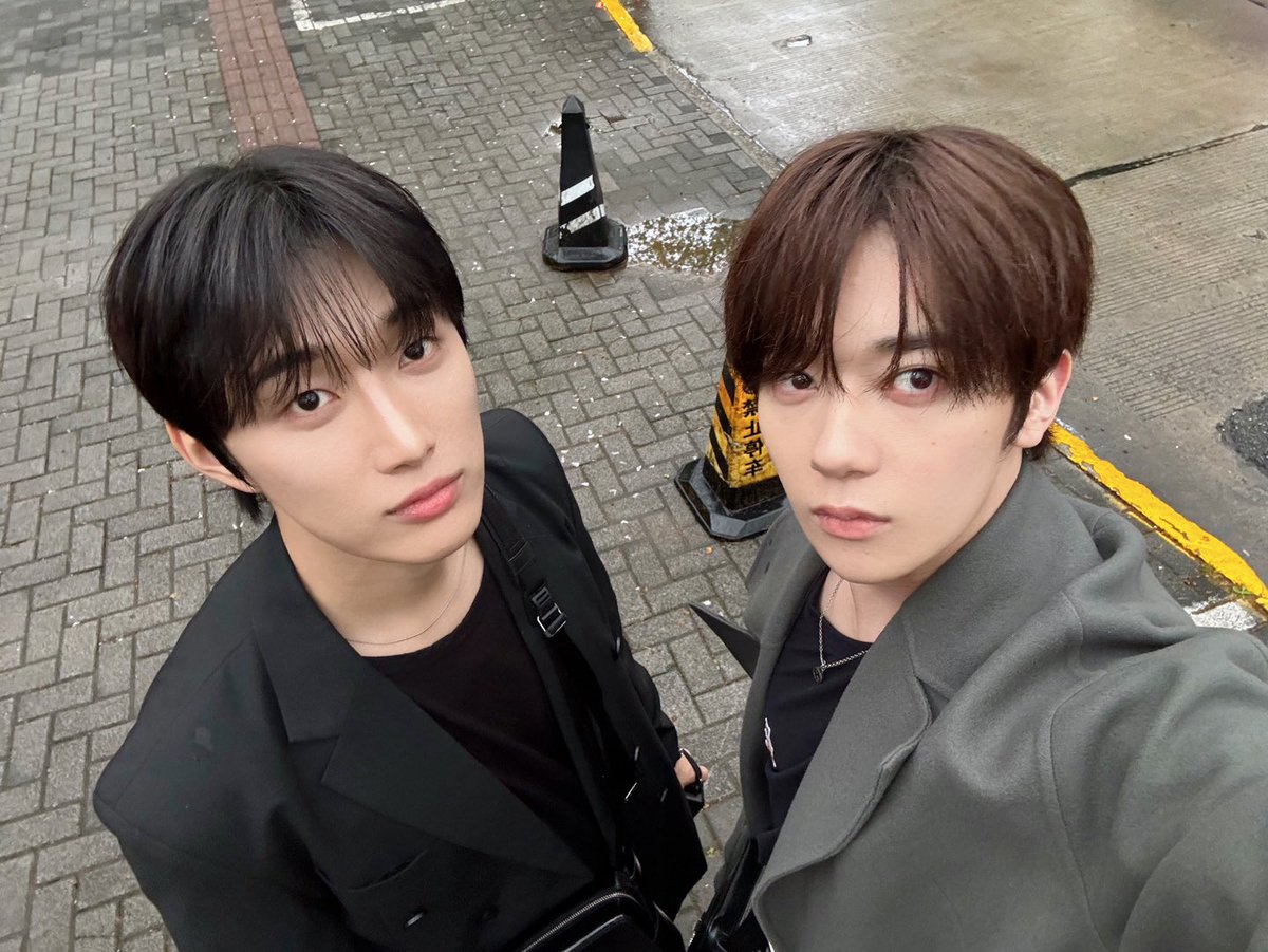 OmegaX_members's tweet photo. [#OX]

상하이에서 

#OMEGA_X #오메가엑스 
#재한 #JAEHAN https://t.co/S73MAoSSOl