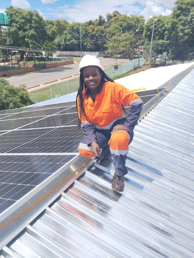 LUSAKABB's tweet photo. The future’s bright with our solar panels all  installed. Tnx to @ASEBotswana for a great job #SDG7 ☀️ 🏴󠁧󠁢󠁳󠁣󠁴󠁿 🇿🇲 https://t.co/l1NN1mjaZX