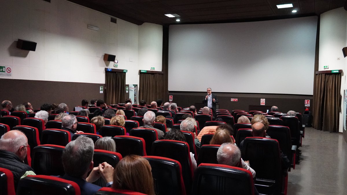 🎬 Si è aperta ieri la Rassegna cinematografica «Volti e Controvolti della Speranza» verso #Giubileo2025. Al Cinema delle Provincie è stato proiettato, nella sua versione restaurata, il film «La porta del cielo», di Vittorio De Sica e Cesare Zavattini (1945).