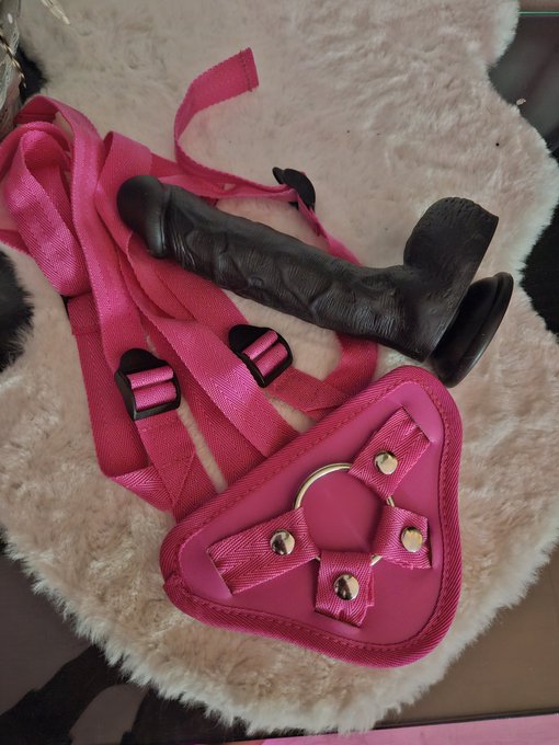 Do you think you're brave enough ? 😏  Findomnl femdomnl paypig tikkieslaaf  ebony goddess bnwo https://t<a href="/tag/femdom"class="tags"><span>#femdom</span></a><a href="/tag/findom"class="tags"><span>#findom</span></a><a href="/tag/ebonygoddess"class="tags"><span>#ebonygoddess</span></a><a href="/tag/goddesschayenn"class="tags"><span>#goddesschayenn</span></a>