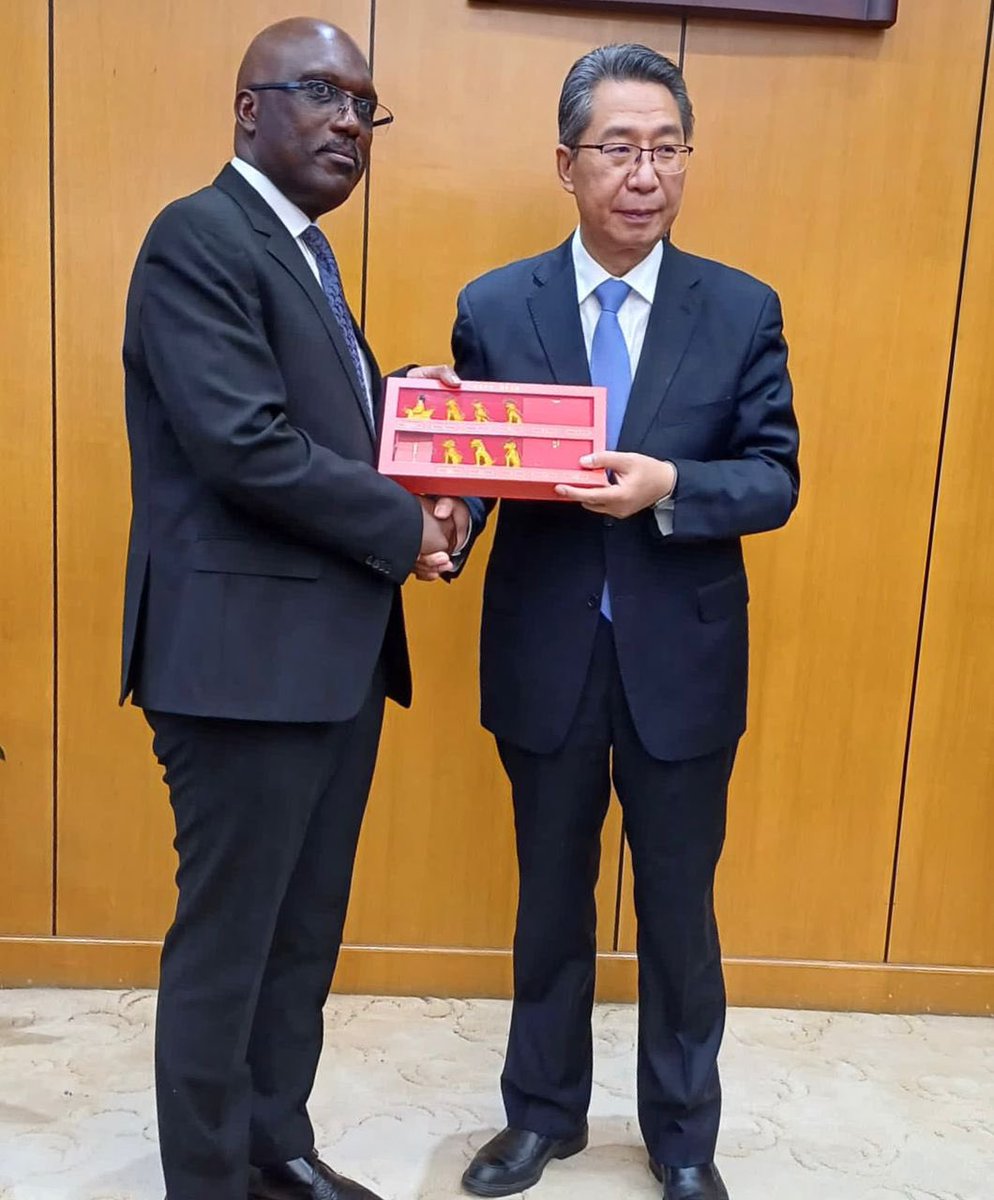 Exciting times ahead for #IP collaboration! With Africa's IP ecosystems flourishing, expect a surge in filings between Africa and China. Grateful for the chance to visit CNIPA Training Center, courtesy of Dr. Shen Changyu. #Innovation #Partnerships