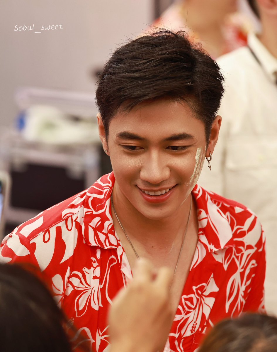 lemonmi58269773's tweet photo. วันนี้อยากเห็นสุดหล่อโดนปะแป้งฉ่ำๆอีก วอนทีมหน้างานจัดให้หน่อย 🤣🤣🤣🤣🤣🤣

JAM SONGKRAN  GO WHOLESALE

#แจมxGOwholesale https://t.co/l9XxOxcqAE