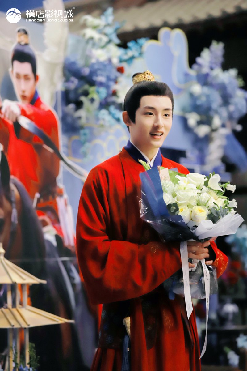 House of WINWIN TH tweet media