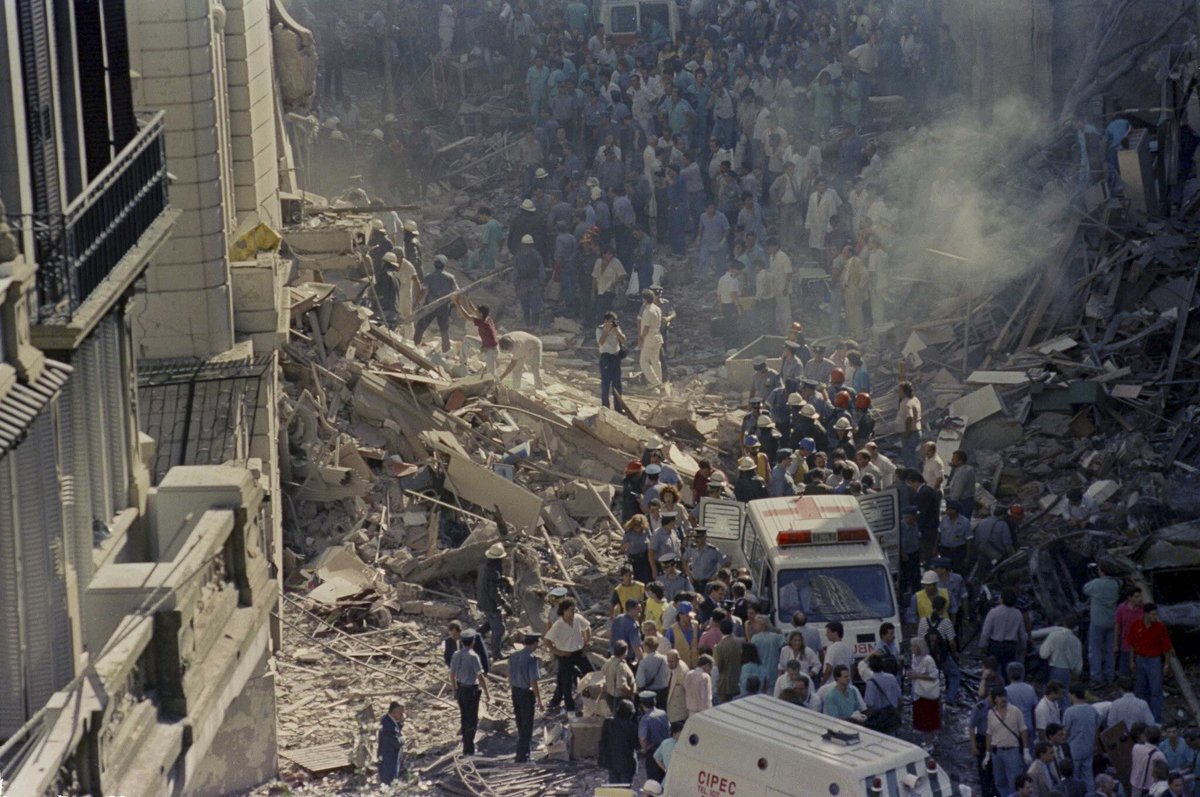 The Islamic regime claims it had the right to attack Israel since Israel “started it” by bombing the “Iranian consulate” in Damascus. The picture below shows Israel’s Embassy in Argentina after it was bombed by Iran in 1992. 4 Israelis and 25 Argentines were killed.