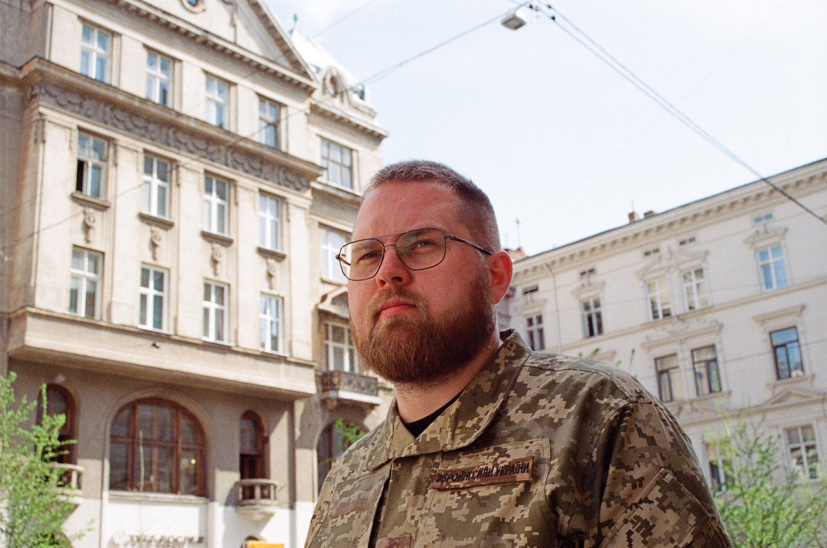 У мене 33-й день народження)

Я збираю на РЕБ-рюкзак, тому прошу закинути пару гривень на цей електронний торт. 

send.monobank.ua/jar/9h4yvwmcVT

Дякую 🫡