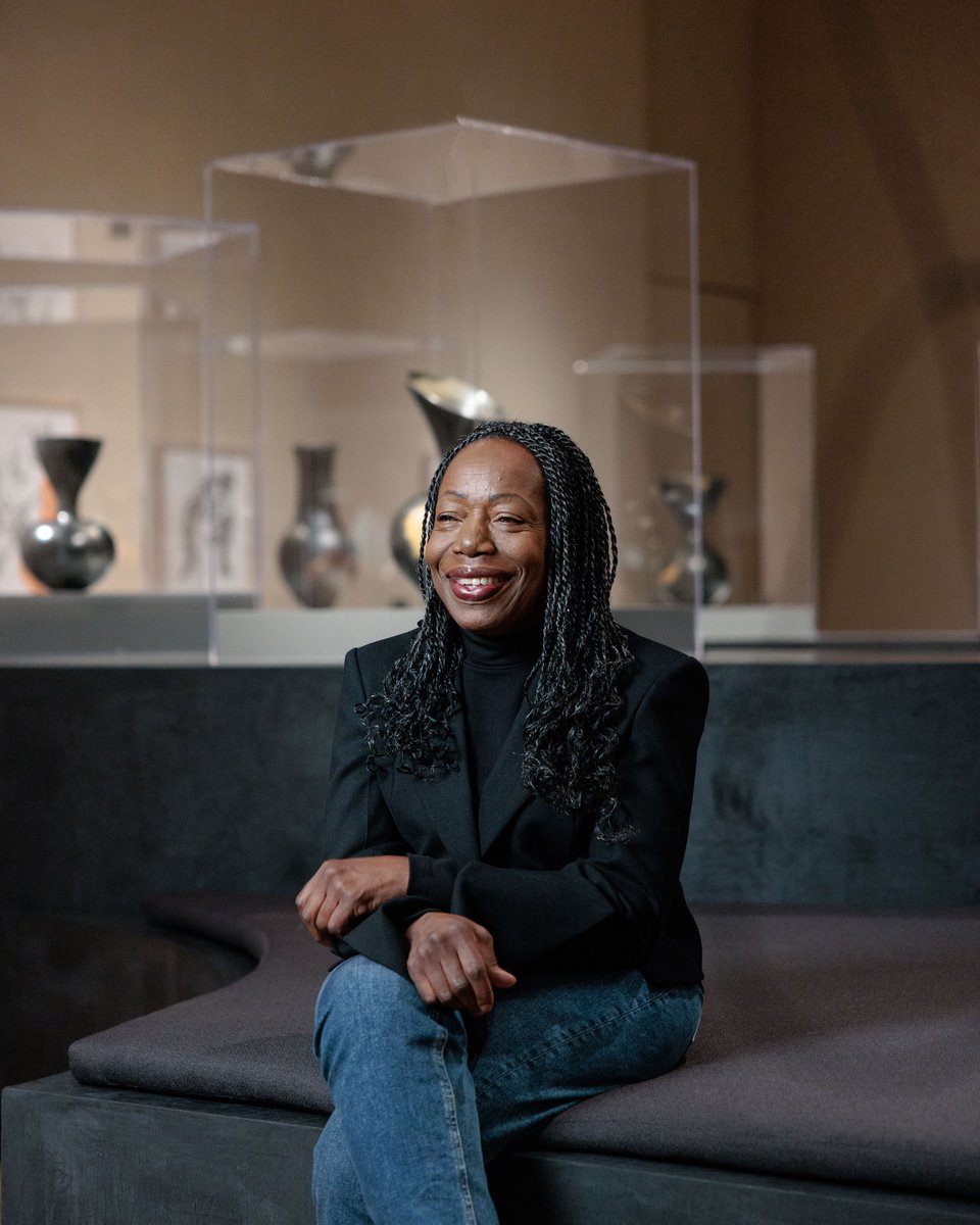 We are delighted to support the Dame Magdalene Odundo exhibition at @HoughtonHall2 this summer. Find out more: ow.ly/lgLi50RcV9g